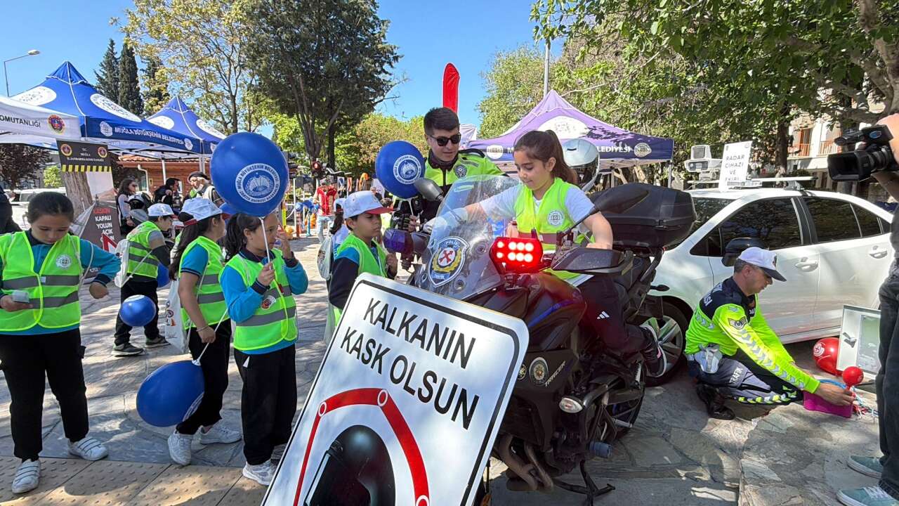 Muğla’da Trafik ve İlkyardım Haftası Kapsamında Kapsamlı Farkındalık Etkinliği 6